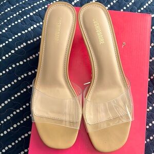 Cushion wire clear PVC slides with clear kitten heels